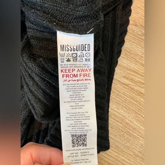 🎉HP🎉 ASOS - Missguided Maternity tuck sleeve sweater midi dress in black - Picture 5 of 7